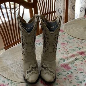 Laredo Boots White with sparkles and designs size 7.5